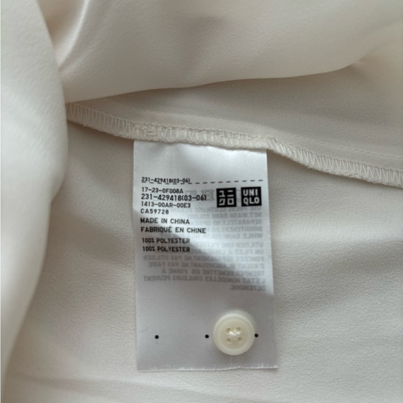 Uniqlo XS off-white georgette blouse NWT 🤍 - Picture 7 of 7